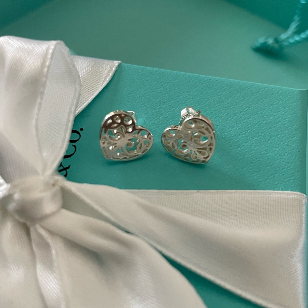 Tiffany &‎ Co enchant earrings